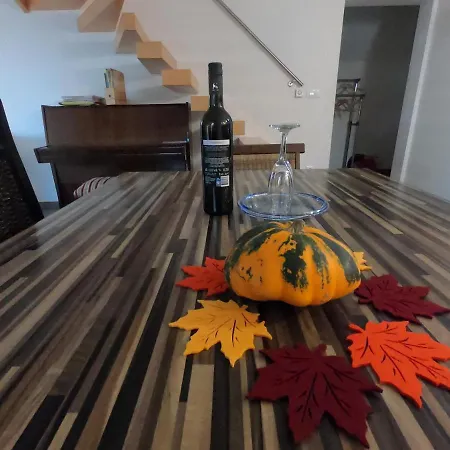 Nyaraló Hisa V Mesecini - Moonlight House *