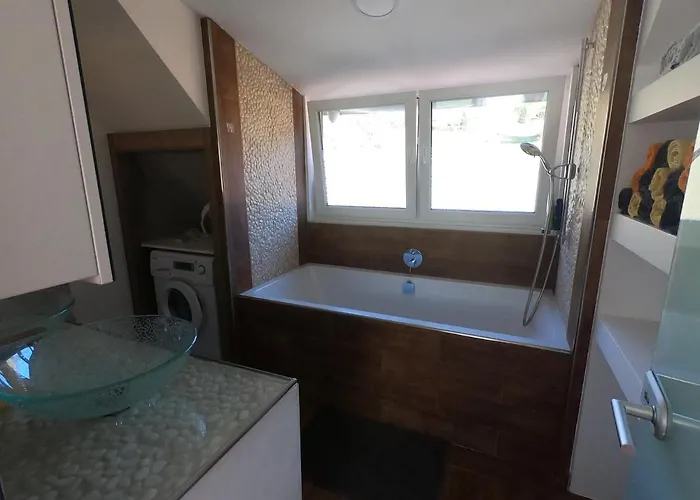 Hisa V Mesecini - Moonlight House 別荘